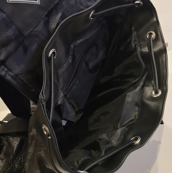 NWT Diamond plate Buffalo leather  backpack patches black color - Picture 10 of 13